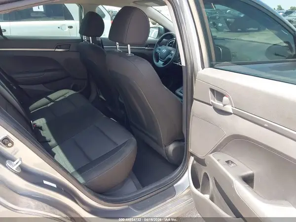KMHD74LF8JU523731 2018 HYUNDAI ELANTRA - Image 8