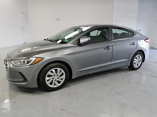 KMHD74LF8JU572623 2018 HYUNDAI ELANTRA - Image 1