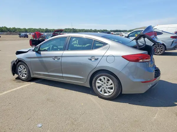 KMHD74LF8JU574355 2018 HYUNDAI ELANTRA - Image 2