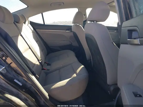 KMHD74LF8JU580544 2018 HYUNDAI ELANTRA - Image 8