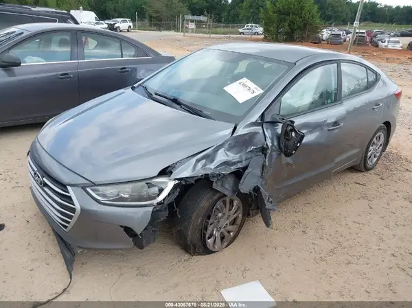 KMHD74LF8JU599773 2018 HYUNDAI ELANTRA - Image 2