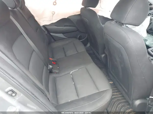 KMHD74LF8JU599773 2018 HYUNDAI ELANTRA - Image 8