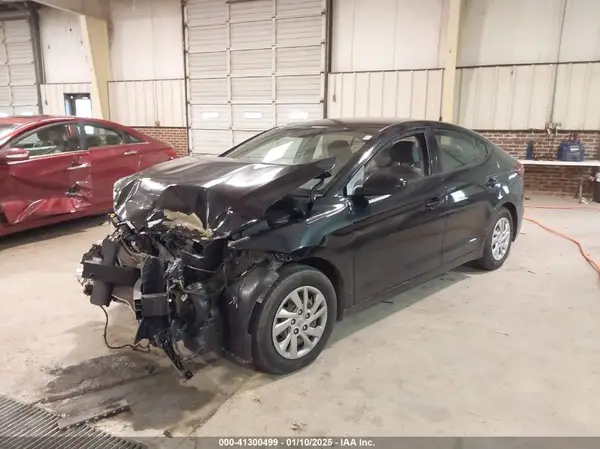 KMHD74LF8JU665903 2018 HYUNDAI ELANTRA - Image 2