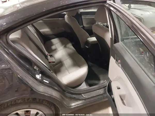 KMHD74LF8KU756994 2019 HYUNDAI ELANTRA - Image 8