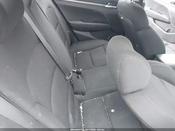 KMHD74LF8KU811945 2019 HYUNDAI ELANTRA - Image 8
