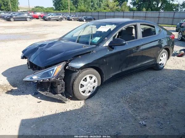 KMHD74LF8KU818765 2019 HYUNDAI ELANTRA - Image 2
