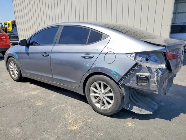 KMHD74LF8KU818877 2019 HYUNDAI ELANTRA - Image 2