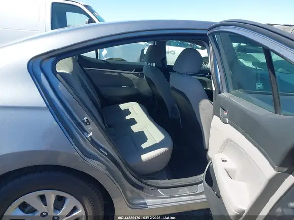 KMHD74LF8KU826008 2019 HYUNDAI ELANTRA - Image 8