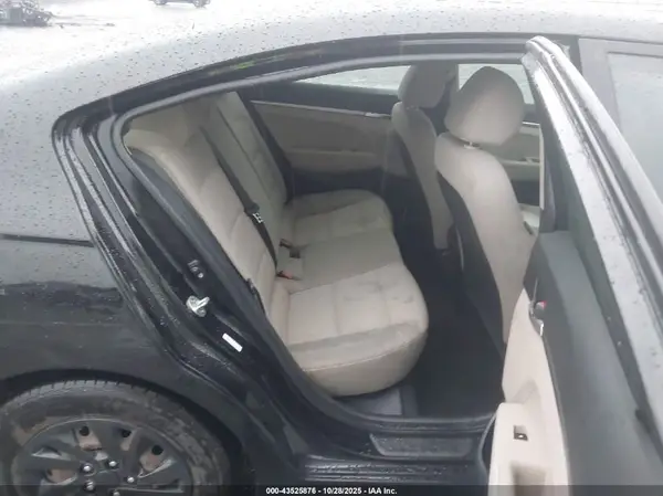 KMHD74LF8KU851426 2019 HYUNDAI ELANTRA - Image 8