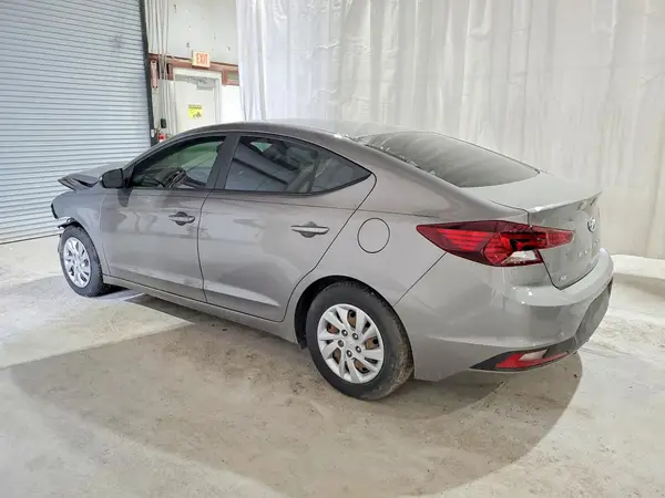 KMHD74LF8LU105561 2020 HYUNDAI ELANTRA - Image 2