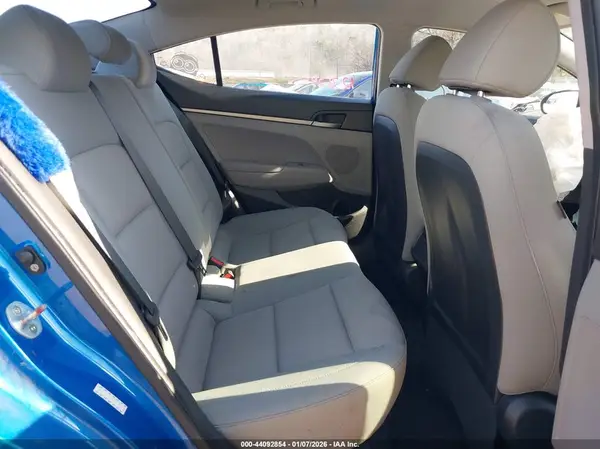 KMHD74LF9HU078457 2017 HYUNDAI ELANTRA - Image 8