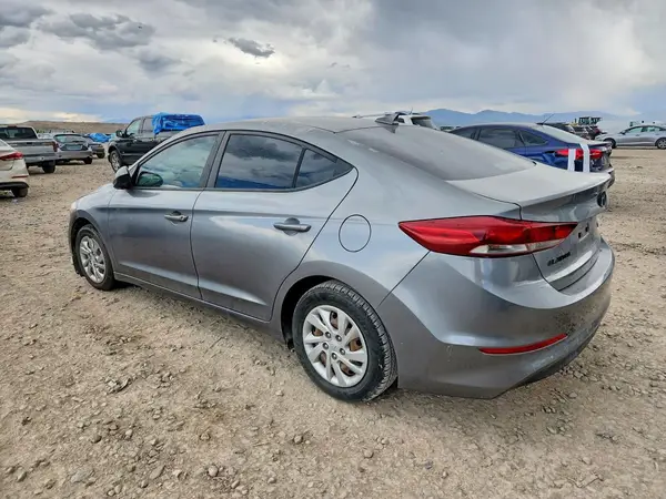 KMHD74LF9HU087983 2017 HYUNDAI ELANTRA - Image 2