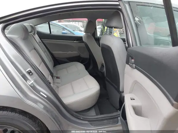 KMHD74LF9HU098871 2017 HYUNDAI ELANTRA - Image 8