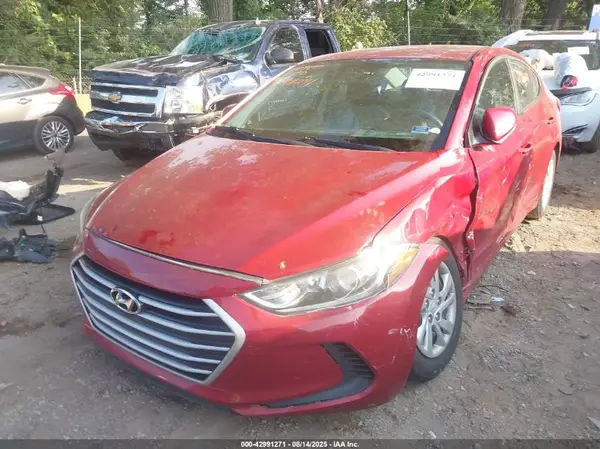 KMHD74LF9HU100005 2017 HYUNDAI ELANTRA - Image 2
