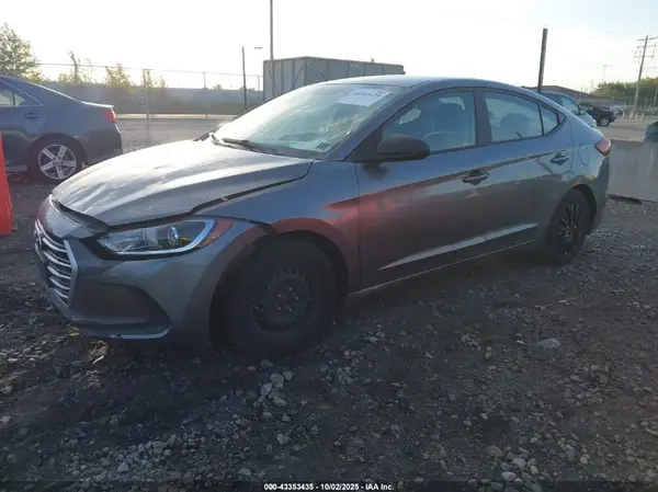 KMHD74LF9HU110419 2017 HYUNDAI ELANTRA - Image 2