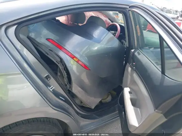 KMHD74LF9HU110579 2017 HYUNDAI ELANTRA - Image 8