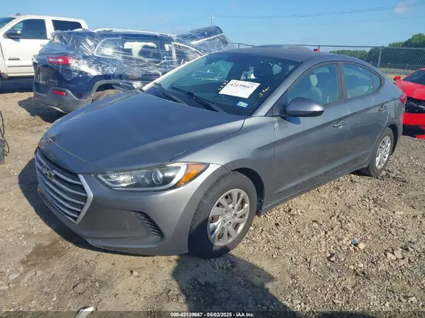 KMHD74LF9HU113966 2017 HYUNDAI ELANTRA - Image 2