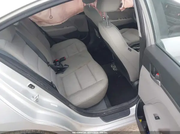 KMHD74LF9HU149687 2017 HYUNDAI ELANTRA - Image 8