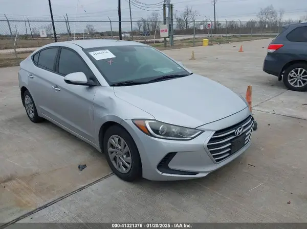 KMHD74LF9HU325816 2017 HYUNDAI ELANTRA - Image 1