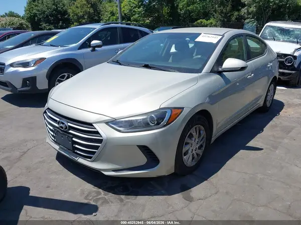 KMHD74LF9HU330420 2017 HYUNDAI ELANTRA - Image 2