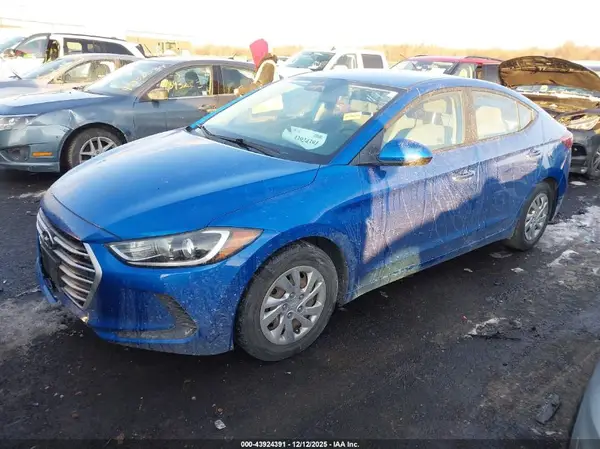 KMHD74LF9HU330580 2017 HYUNDAI ELANTRA - Image 2