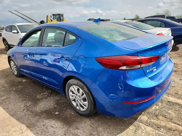 KMHD74LF9HU353728 2017 HYUNDAI ELANTRA - Image 2