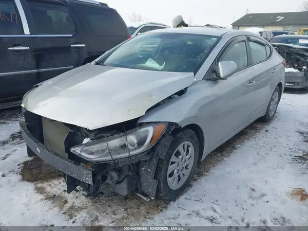 KMHD74LF9HU371050 2017 HYUNDAI ELANTRA - Image 2