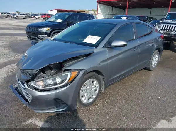 KMHD74LF9HU371498 2017 HYUNDAI ELANTRA - Image 2