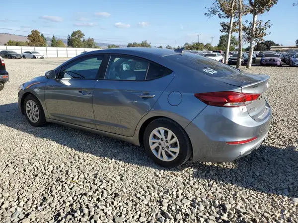 KMHD74LF9HU379908 2017 HYUNDAI ELANTRA - Image 2