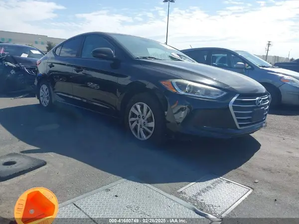 KMHD74LF9HU393310 2017 HYUNDAI ELANTRA - Image 1