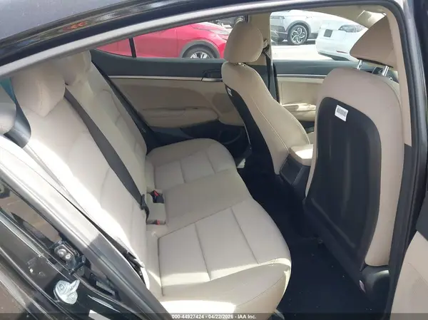 KMHD74LF9HU396742 2017 HYUNDAI ELANTRA - Image 8