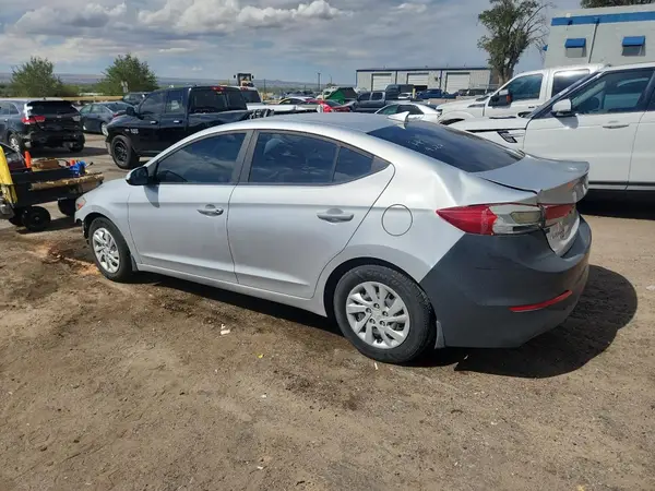 KMHD74LF9HU399527 2017 HYUNDAI ELANTRA - Image 2