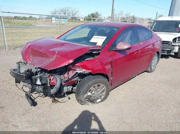 KMHD74LF9HU400613 2017 HYUNDAI ELANTRA - Image 2