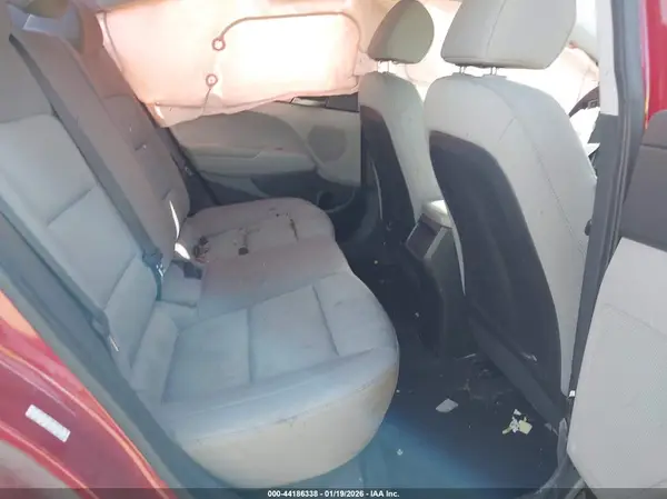 KMHD74LF9HU400613 2017 HYUNDAI ELANTRA - Image 8
