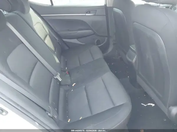 KMHD74LF9JU445508 2018 HYUNDAI ELANTRA - Image 8