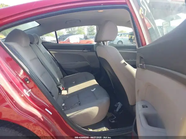 KMHD74LF9JU453706 2018 HYUNDAI ELANTRA - Image 8