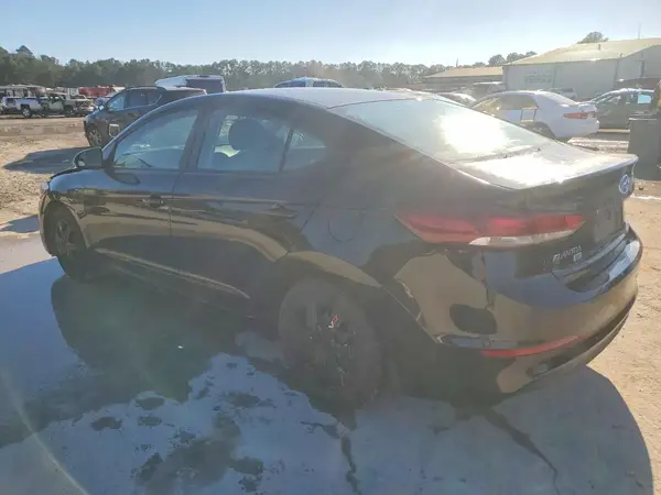 KMHD74LF9JU470392 2018 HYUNDAI ELANTRA - Image 2