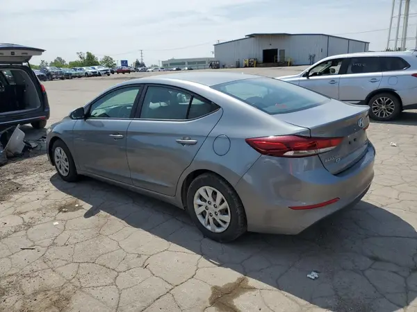KMHD74LF9JU557175 2018 HYUNDAI ELANTRA - Image 2