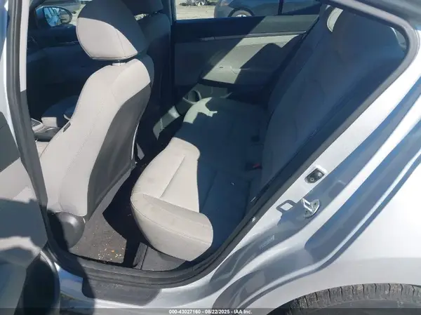 KMHD74LF9JU577362 2018 HYUNDAI ELANTRA - Image 8