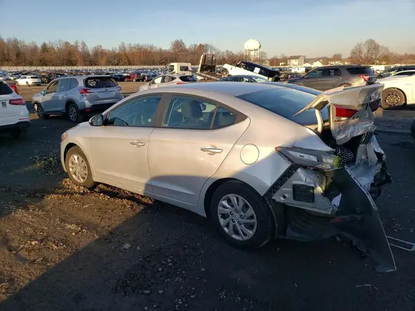 KMHD74LF9JU589060 2018 HYUNDAI ELANTRA - Image 2