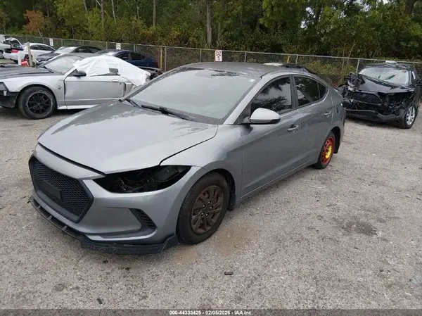 KMHD74LF9JU592282 2018 HYUNDAI ELANTRA - Image 2