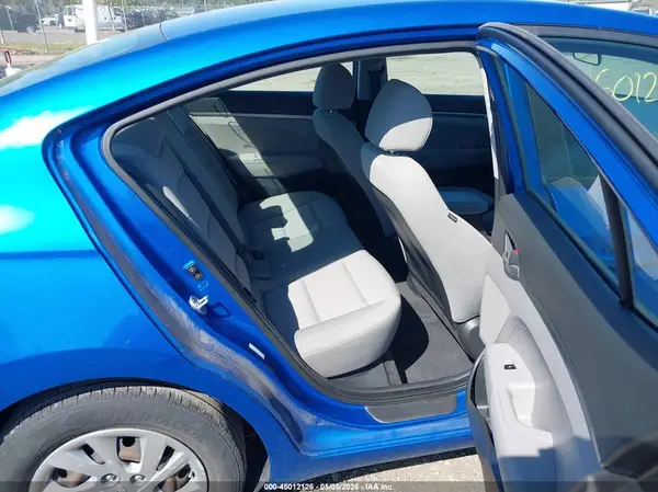 KMHD74LF9JU612370 2018 HYUNDAI ELANTRA - Image 8
