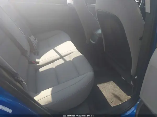 KMHD74LF9JU677915 2018 HYUNDAI ELANTRA - Image 8