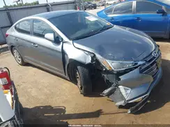KMHD74LF9KU757572 2019 HYUNDAI ELANTRA
