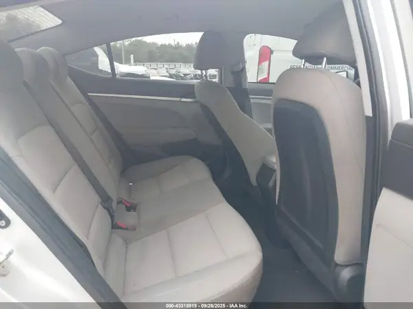 KMHD74LF9KU821982 2019 HYUNDAI ELANTRA - Image 8
