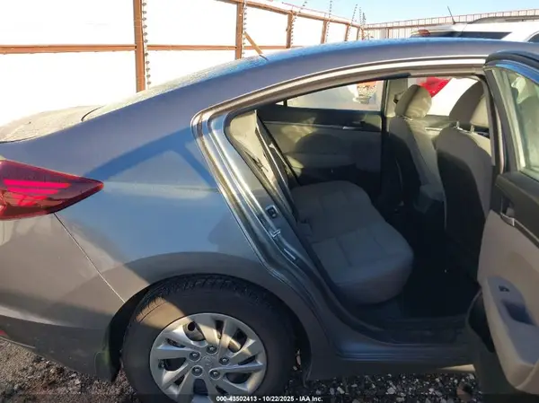 KMHD74LF9KU825966 2019 HYUNDAI ELANTRA - Image 8