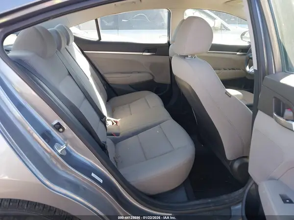 KMHD74LF9KU831881 2019 HYUNDAI ELANTRA - Image 8