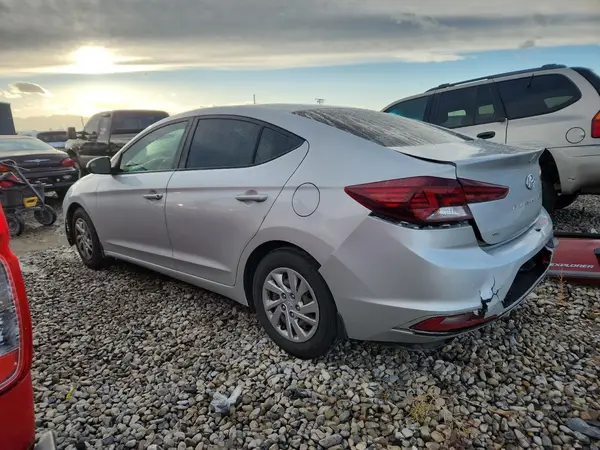KMHD74LF9KU871975 2019 HYUNDAI ELANTRA - Image 2