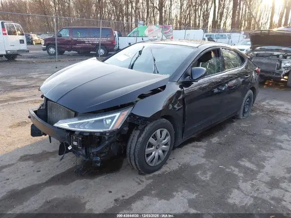 KMHD74LF9LU008238 2020 HYUNDAI ELANTRA - Image 2