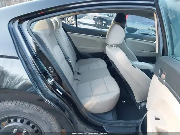 KMHD74LF9LU008238 2020 HYUNDAI ELANTRA - Image 8